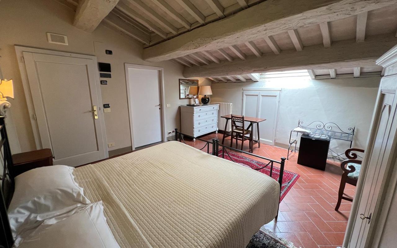 B&B Piccolo Hotel กอร์โตนา ภายนอก รูปภาพ