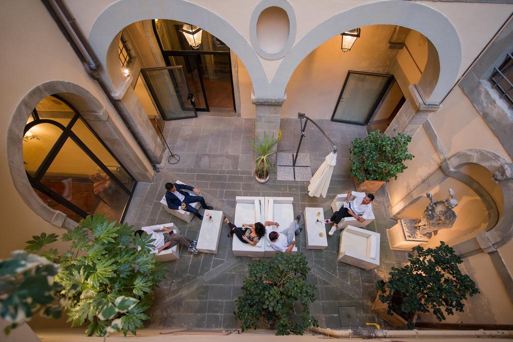 B&B Piccolo Hotel กอร์โตนา ภายนอก รูปภาพ